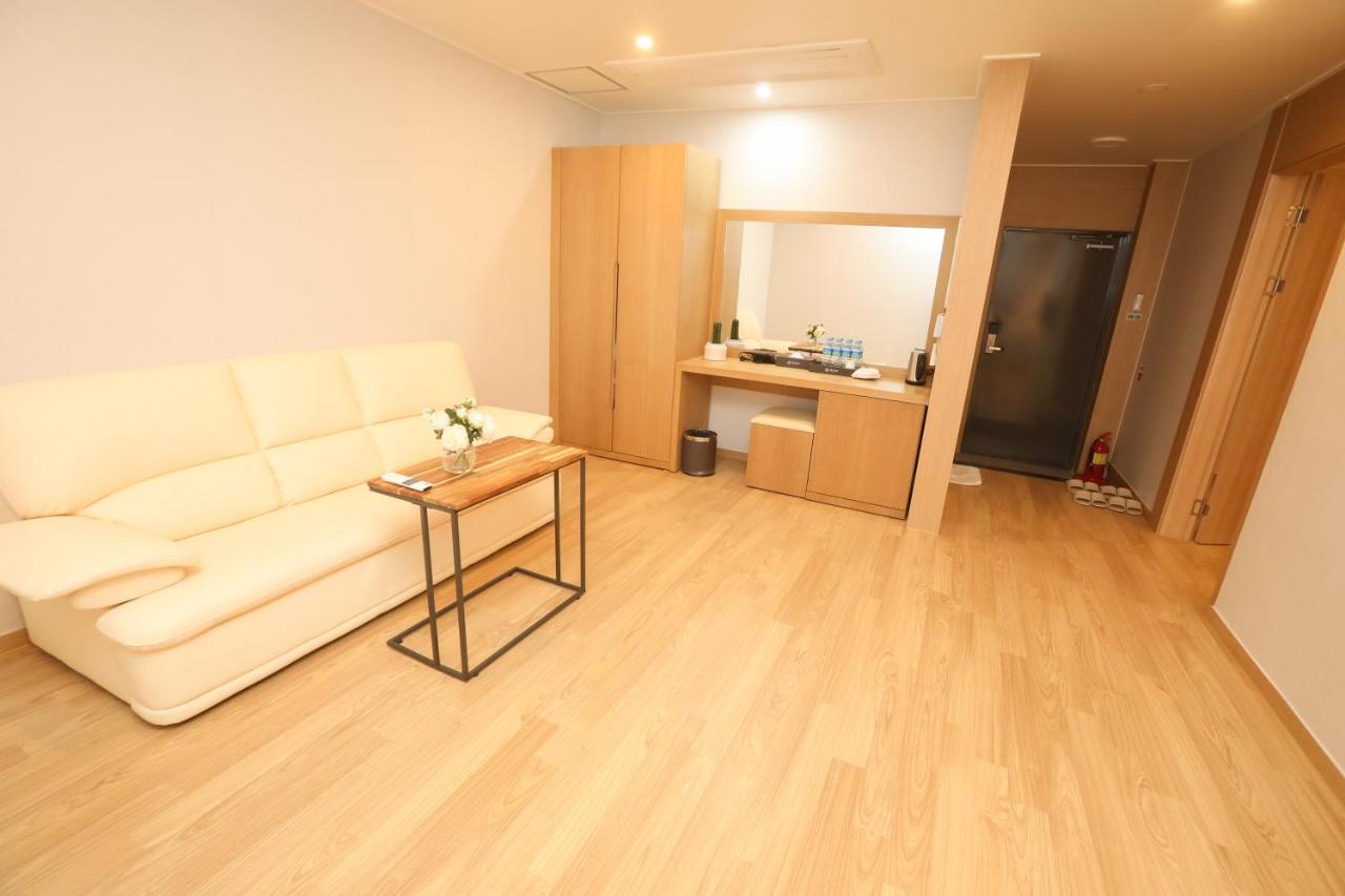 Daedunsan Hotel Wanju Екстериор снимка