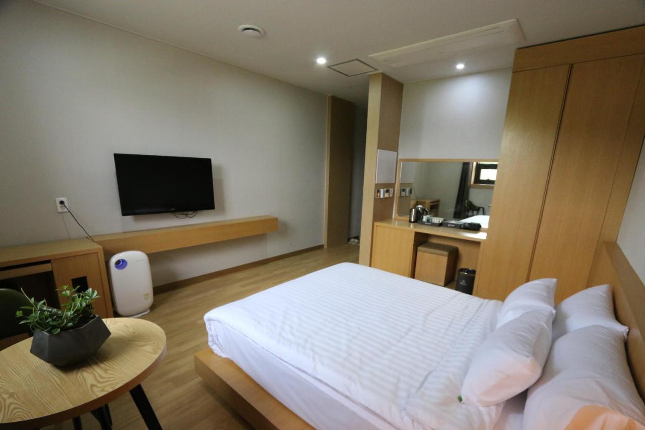 Daedunsan Hotel Wanju Екстериор снимка